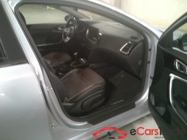 Ceed SW Pulse 1.0T 120  6 SPEED 2WD BVM TM #5