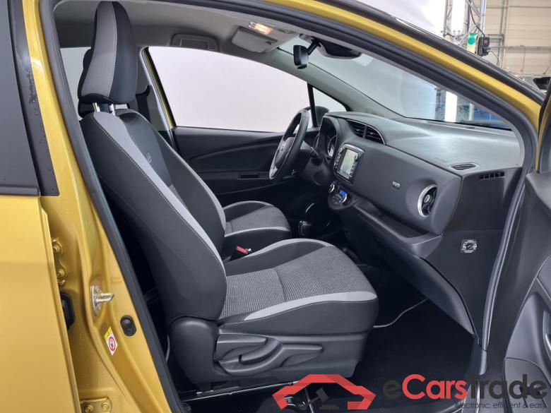 Toyota Yaris 5d 14-20 Toyota Yaris 1.5 Hybrid Y20 Automaat 5d #3