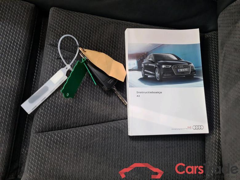 Audi A3 Sportback 12-19 Audi A3 Sportback 1.6 TDI sport Lease Edition 5d #4