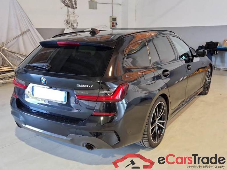BMW 159 BMW SERIE 3 / 2018 / 5P / STATION WAGON 320D 48V MSPORT TOURING AUTO #2