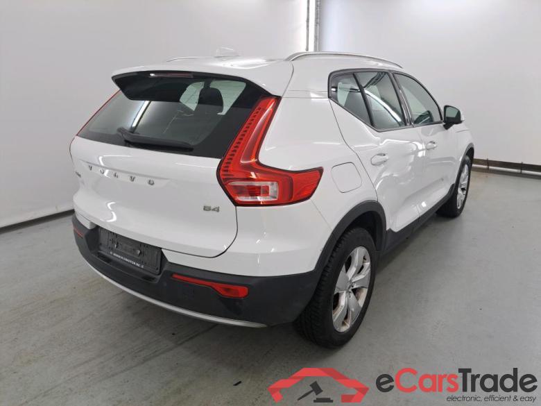 VOLVO XC40 2.0 B4 GEARTRONIC MOMENTUM PRO #4