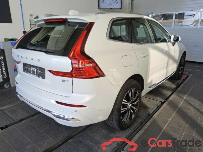 Volvo XC60 (03.2017->) DE - SUV5 B5 (Benzin) 2WD EU6d, Inscription Mild-Hybrid (EURO 6d), (Facelift) 2021 - 2022 #3