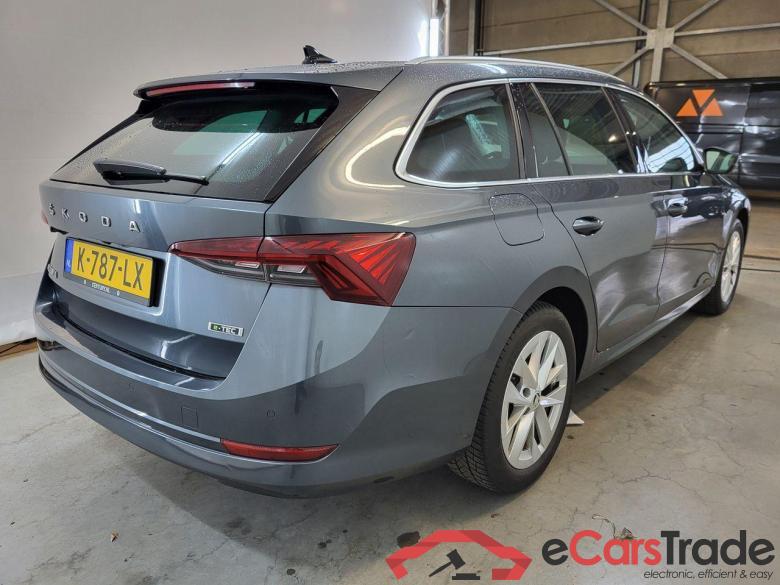 SKODA OCTAVIA COMBI 1.0 e-TSI Business Edition Plus #4