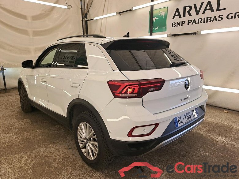 Volkswagen  VOLKSWAGEN T-Roc / 2021 / 5P / SUV 1.5 TSI 150 EVO LIFE DSG7 #2