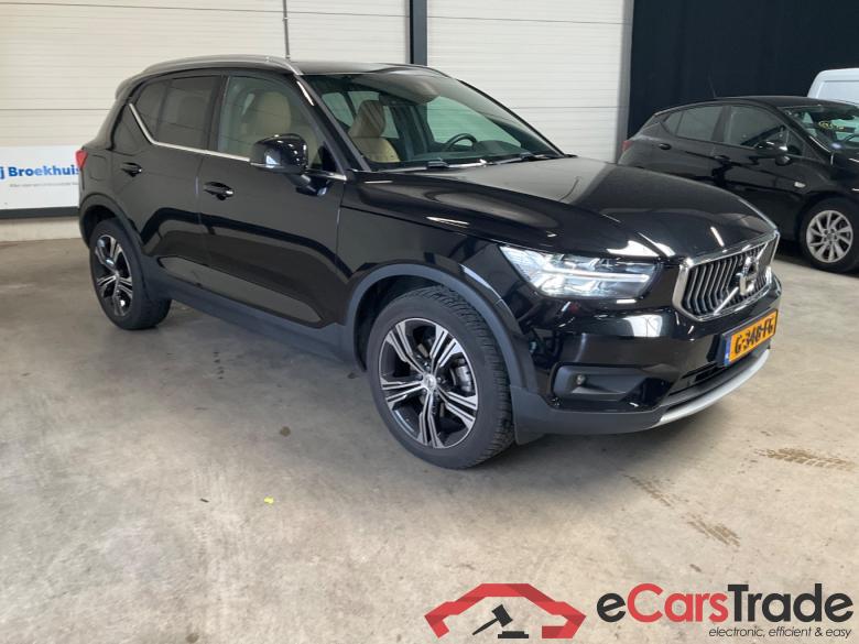 VOLVO XC40 2.0 T4 Inscript. #2