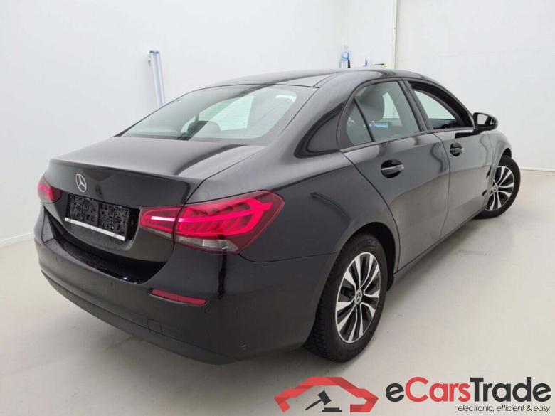 MERCEDES-BENZ A-KLASSE SEDAN 200D BUSINESS SOLUTION DCT #2