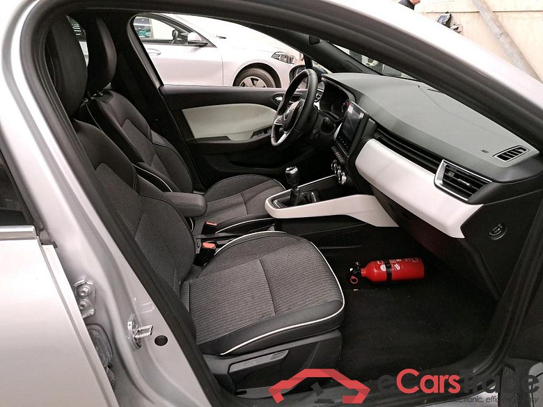 RENAULT - REN CLIO TCe 90PK Techno * PETROL * #3