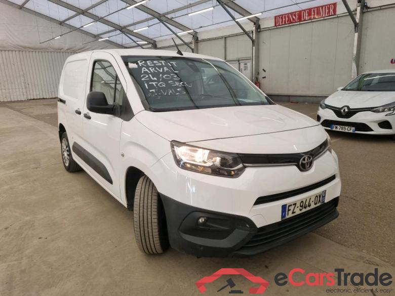 Toyota 1.5 Medium 100 D-4D Business TOYOTA Proace City / 2019 / 4P / Fourgonnette 1.5 Medium 100 D-4D Business #4