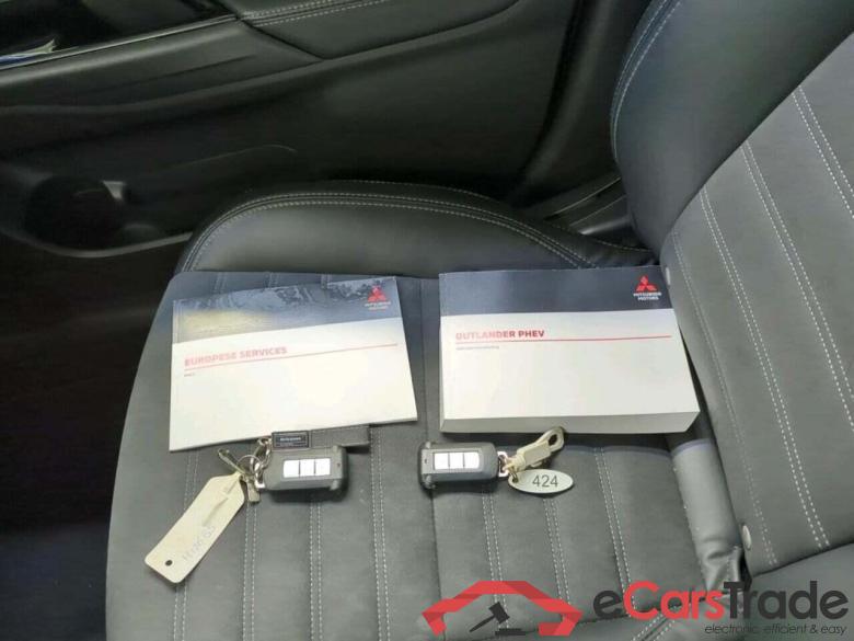 MITSUBISHI Outlander 2.4 PHEV Intense #5