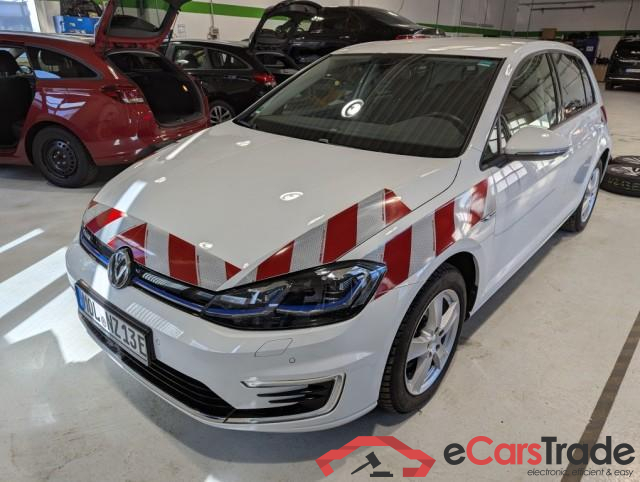 Volkswagen Golf 5d Golf VII Lim. e-Golf 35kWh1