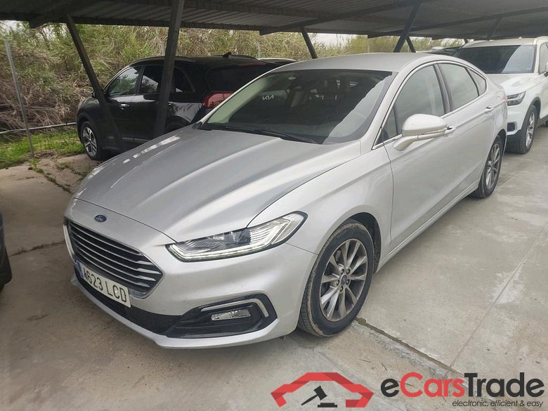 Ford 2.0 TDCi 110kW (150CV) Titanium 235 FORD Mondeo / 2014 / 5P / berlina con portón 2.0 TDCi 110kW (150CV) Titanium 235
