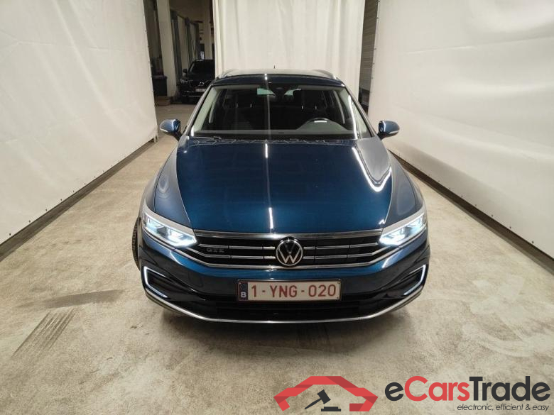 Volkswagen Passat Variant 1.4 TSI DSG6 GTE Business 5d