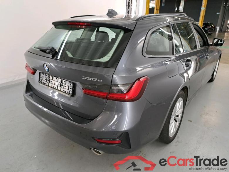 BMW 3 TOURING - 2019 330eA PHEV Business Plus #4
