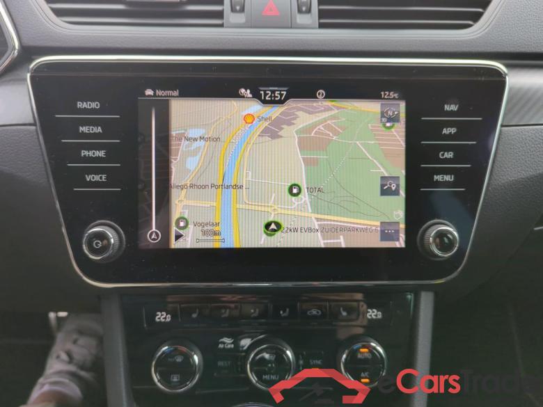 SKODA Superb Combi 110 kW #2