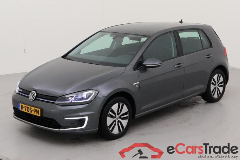 VOLKSWAGEN e-Golf  #1