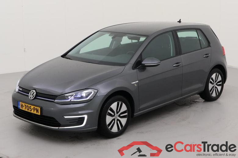 VOLKSWAGEN e-Golf 