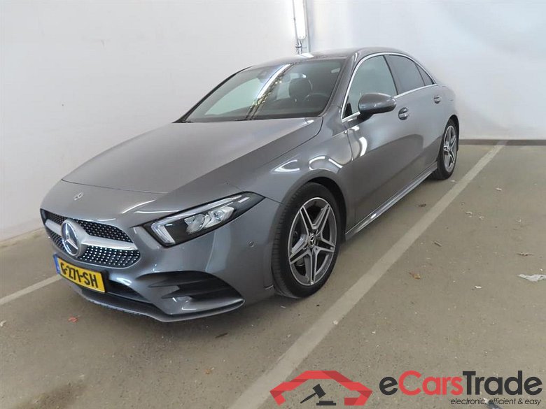 MERCEDES-BENZ A-KLASSE 180 Bns Sol. AMG