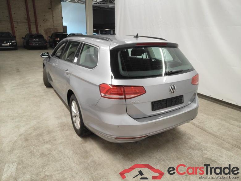 Volkswagen Passat Variant 1.6 TDI Comfortline DSG-7 5d #3