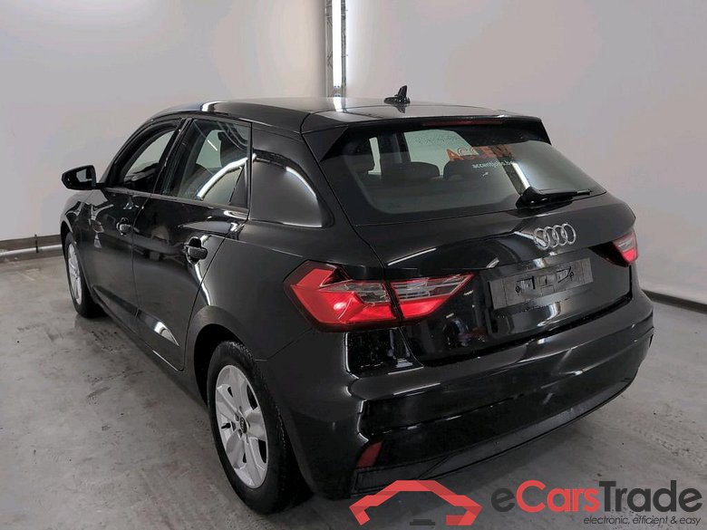 AUDI A1 SPORTBACK 1.0 25 TFSI ATTRACTION Business trunk module #3