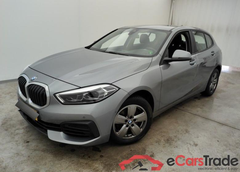 BMW 118d Aut. LED-Xenon LC-Pro Navi-Pro KeylessGo Camera Klima PDC ... #1