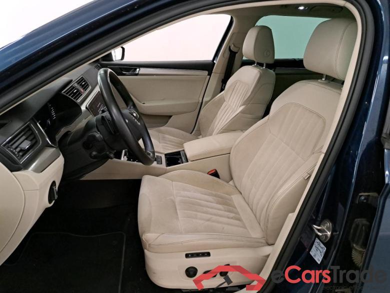 SKODA SUPERB COMBI 1.4 TSI PHEV 160KW DSG6 STYLE CORPORATE PLUS STYLE GPS #5