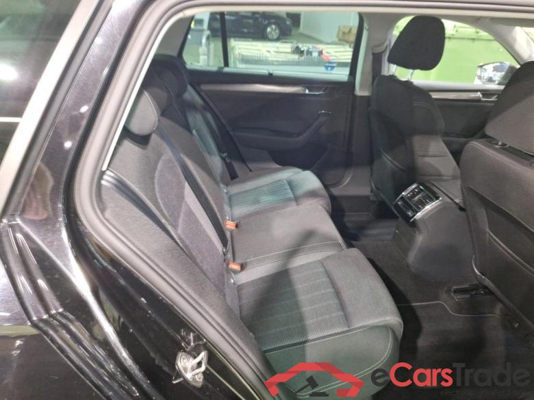 SKODA SUPERB COMBI - 2019 1.4 TSI PHEV Style DSG Corporate Plus Safety #6