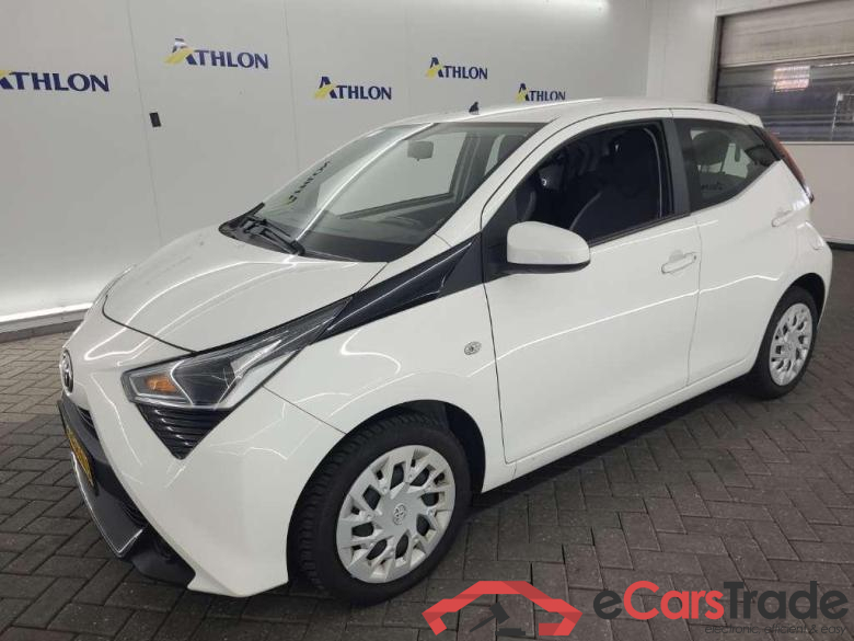 TOYOTA Aygo 1.0 VVT-i x-play 5D 53kW