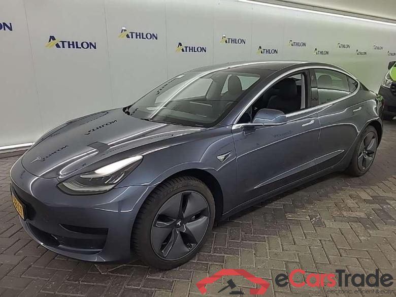 Tesla Model 3 Standard Range Plus RWD 4D 225kW