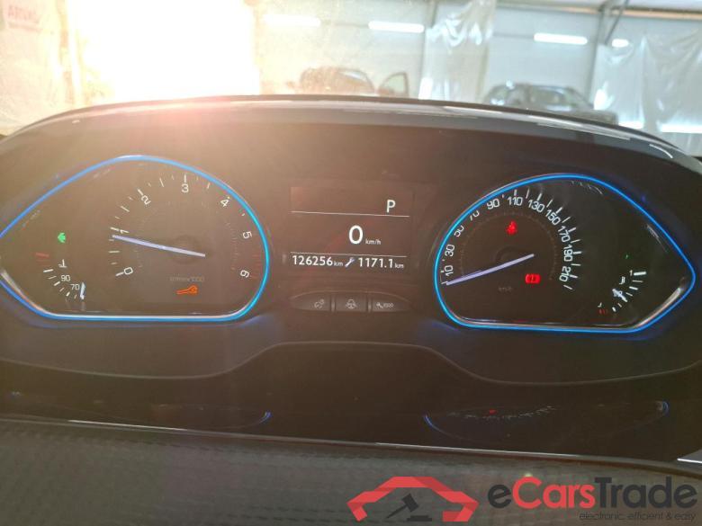 Peugeot BlueHDi 120 S&S EAT6 Allure Business 2008 Allure Business 1.5 HDi 120CV BVA6 E6dT #6