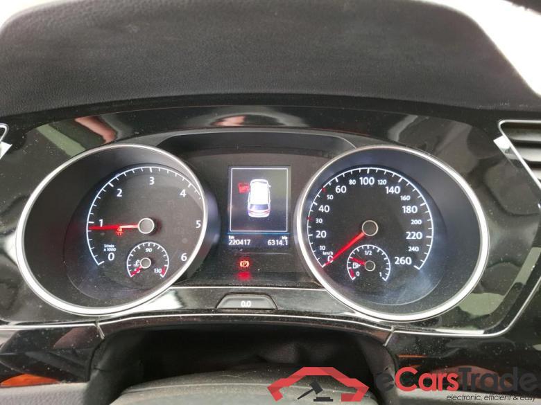 Volkswagen 2.0 TDI 150 Carat BMT VOLKSWAGEN Touran 5p Monovolume 2.0 TDI 150 Carat BMT #6