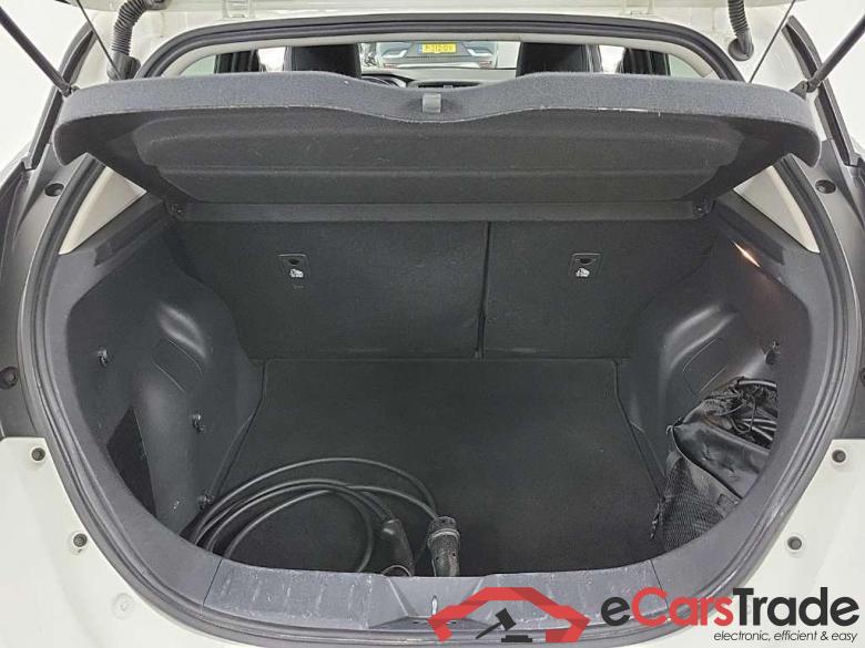 NISSAN LEAF N-CONNECTA e+ 62kWh 5D #5