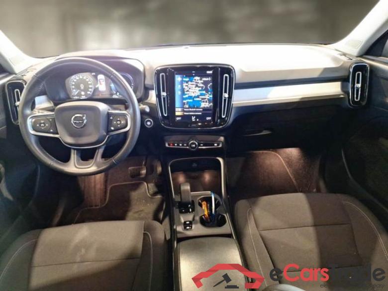 Volvo 235 VOLVO XC40 / 2017 / 5P / SUV T4 PLUG-IN HYBRID AUTO RECH INSCRIP EXPR #3