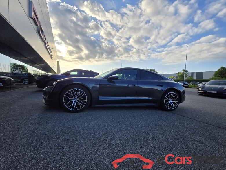 PORSCHE Taycan Taycan (MY22)