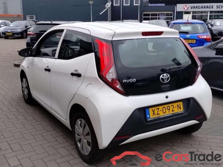 TOYOTA Aygo 1.0 VVT-i x-fun #3