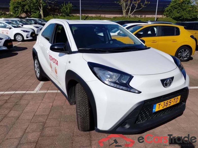 TOYOTA Aygo X 1.0 VVT-i MT Play #2