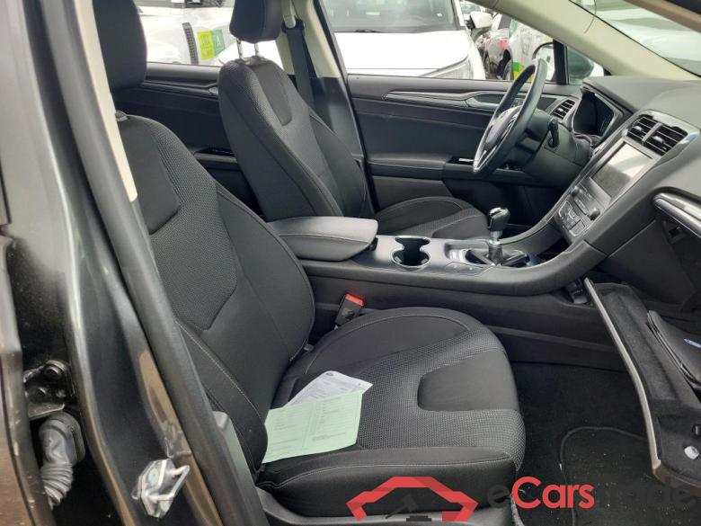 Ford 2.0 TDCi 110kW (150CV) Titanium 235 FORD Mondeo / 2014 / 5P / berlina con portón 2.0 TDCi 110kW (150CV) Titanium 235 #6