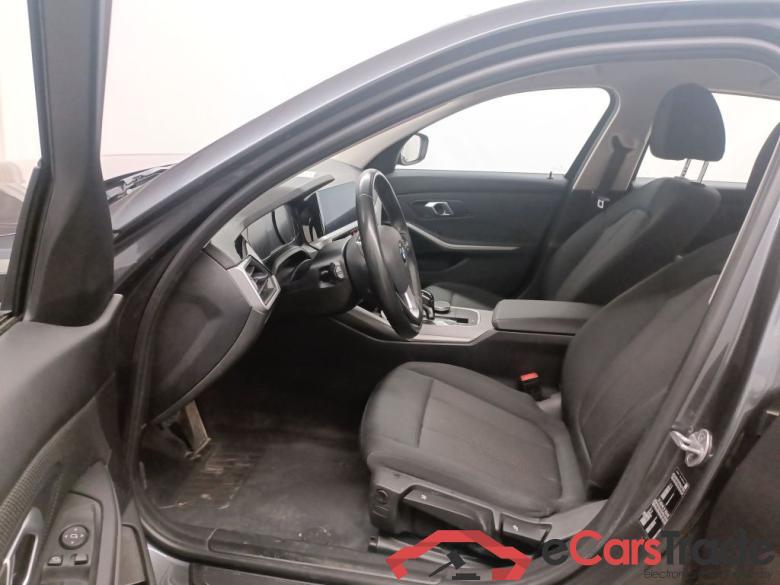 BMW 3 Reeks Berline 318dA (100 kW) 4d #6