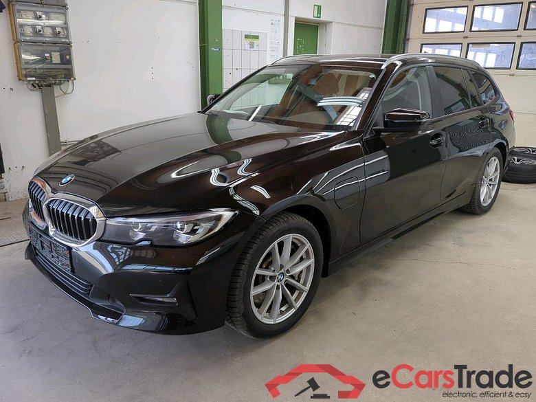 BMW 3-Serie Touring ´18 Baureihe 3 Touring 330 e Advantage 2.0 185KW AT8 E6d