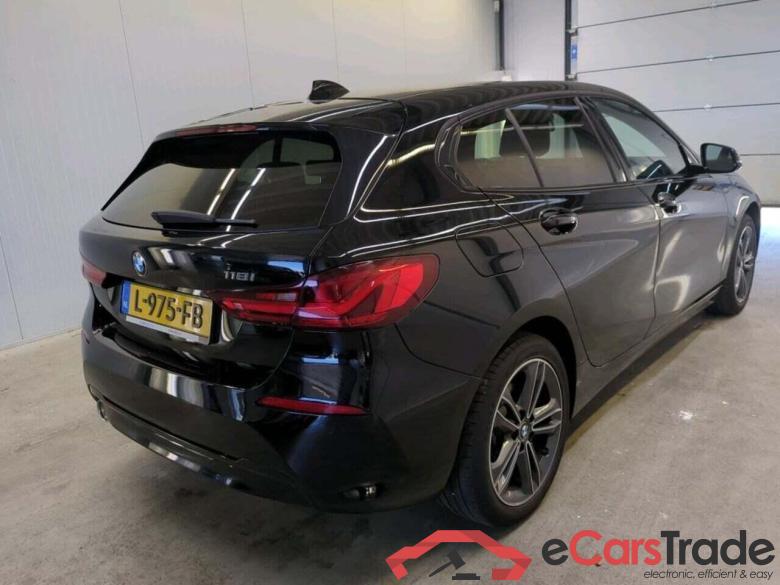 BMW 1-serie 118i High Exec #2