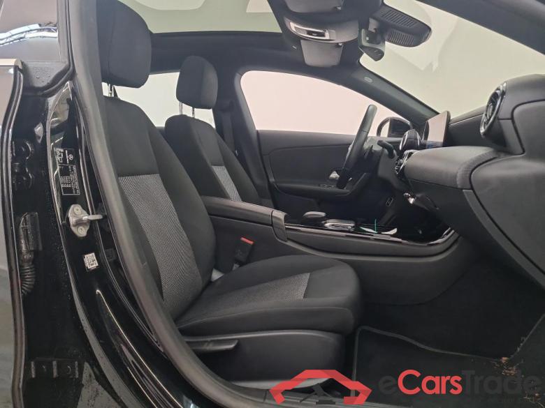 Mercedes CLA SB '19 Mercedes-Benz CLA Shooting Brake CLA 180 DCT Business Solution 5d #3