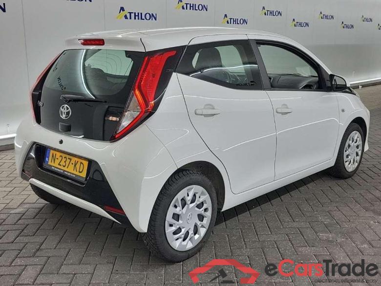 TOYOTA Aygo 1.0 VVT-i x-play 5D 53kW #3