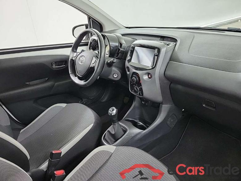 TOYOTA Aygo 1.0 VVT-i x-play 5D 53kW #6
