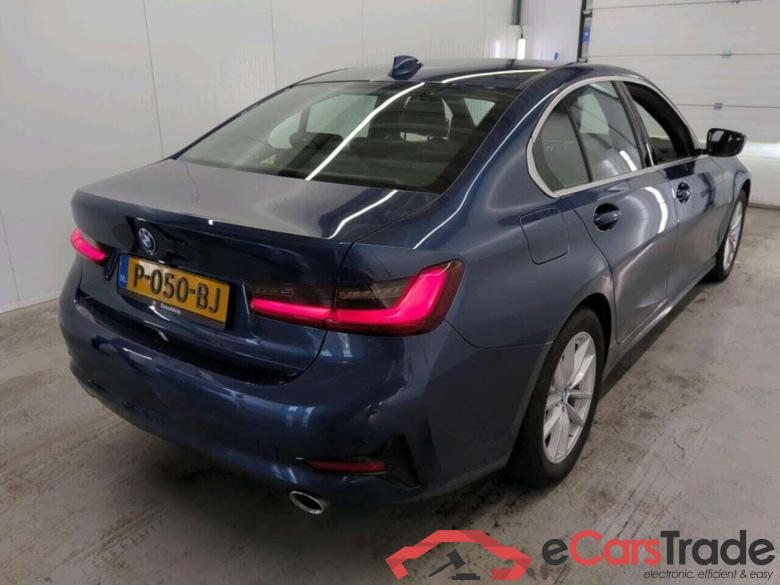 BMW 3-serie 330e Bns Ed. Pl. #2