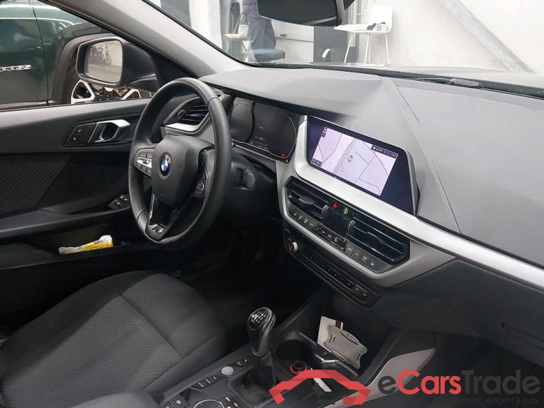 BMW - BMW 1 HATCH 116d 116PK Advantage Pack Business & Live CockPit Pro & Heated Seats & PDC Front & Rear #3
