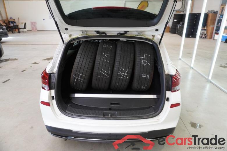 Hyundai i30 Wagon ´16 i30 cw Edition 30+ Mild-Hybrid 1.5 T-GDI 118KW AT7 E6d #6