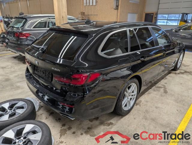 BMW 5-Serie Touring ´16 Baureihe 5 Touring 530 i 2.0 185KW AT8 E6d #3