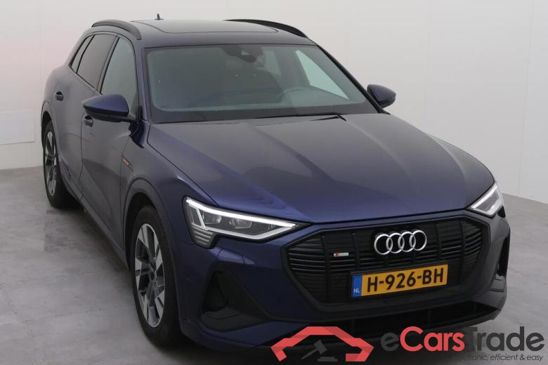 AUDI e-tron  #4