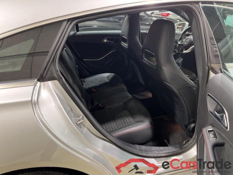 MERCEDES-BENZ CLASSE CLA SB DIESEL (X117) - CLA 180 d Business Solution STOCK #6