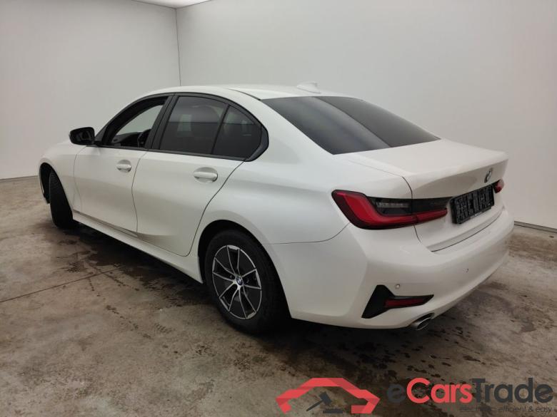 BMW 3 Reeks Berline 318dA (110 kW) 4d #4
