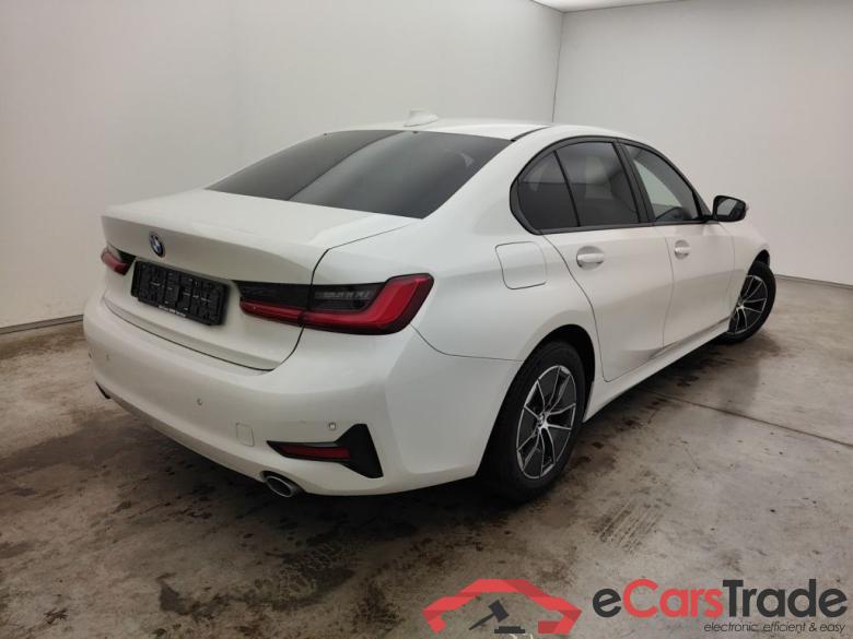 BMW 3 Reeks Berline 318dA (110 kW) 4d #5